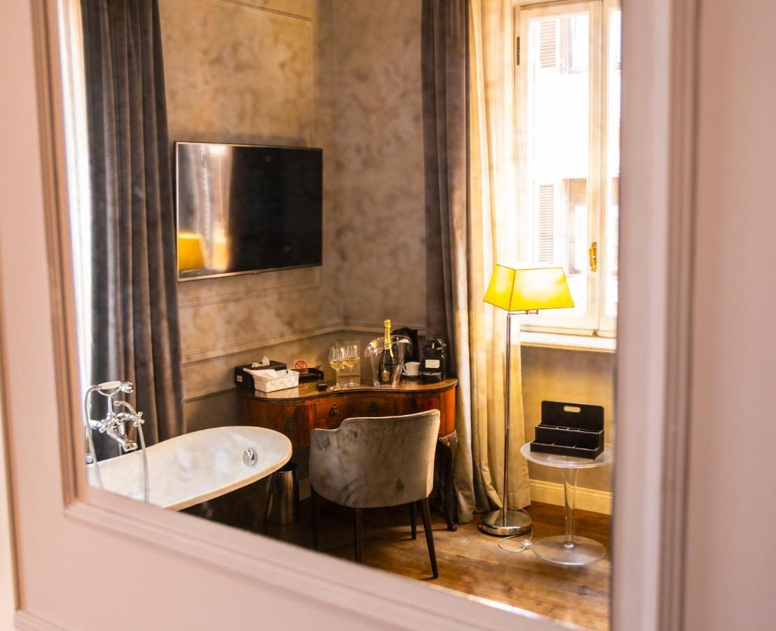 Relais San Lorenzo In Lucina Rome Exterior photo