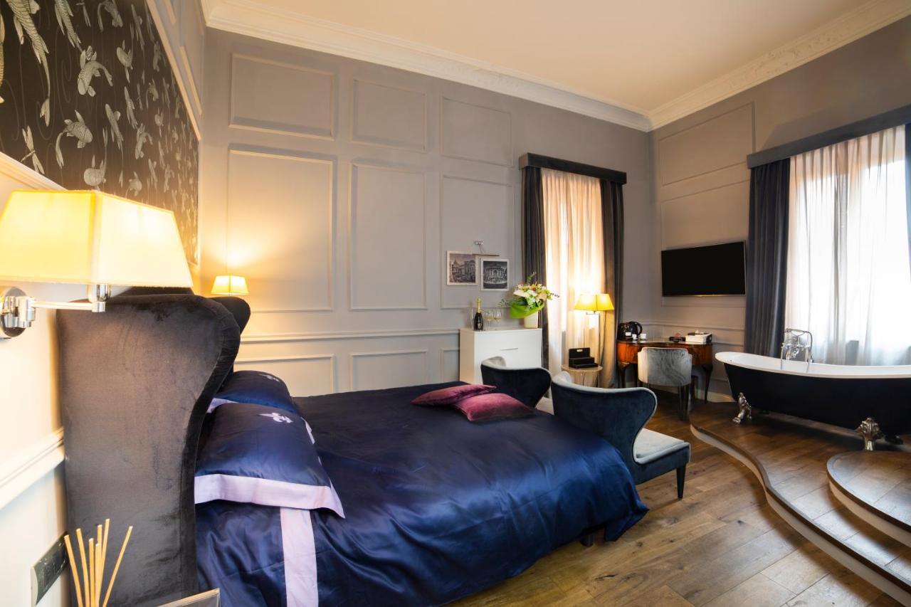 Relais San Lorenzo In Lucina Rome Exterior photo