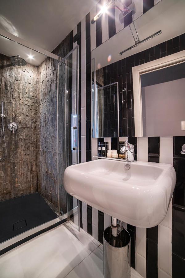Relais San Lorenzo In Lucina Rome Exterior photo