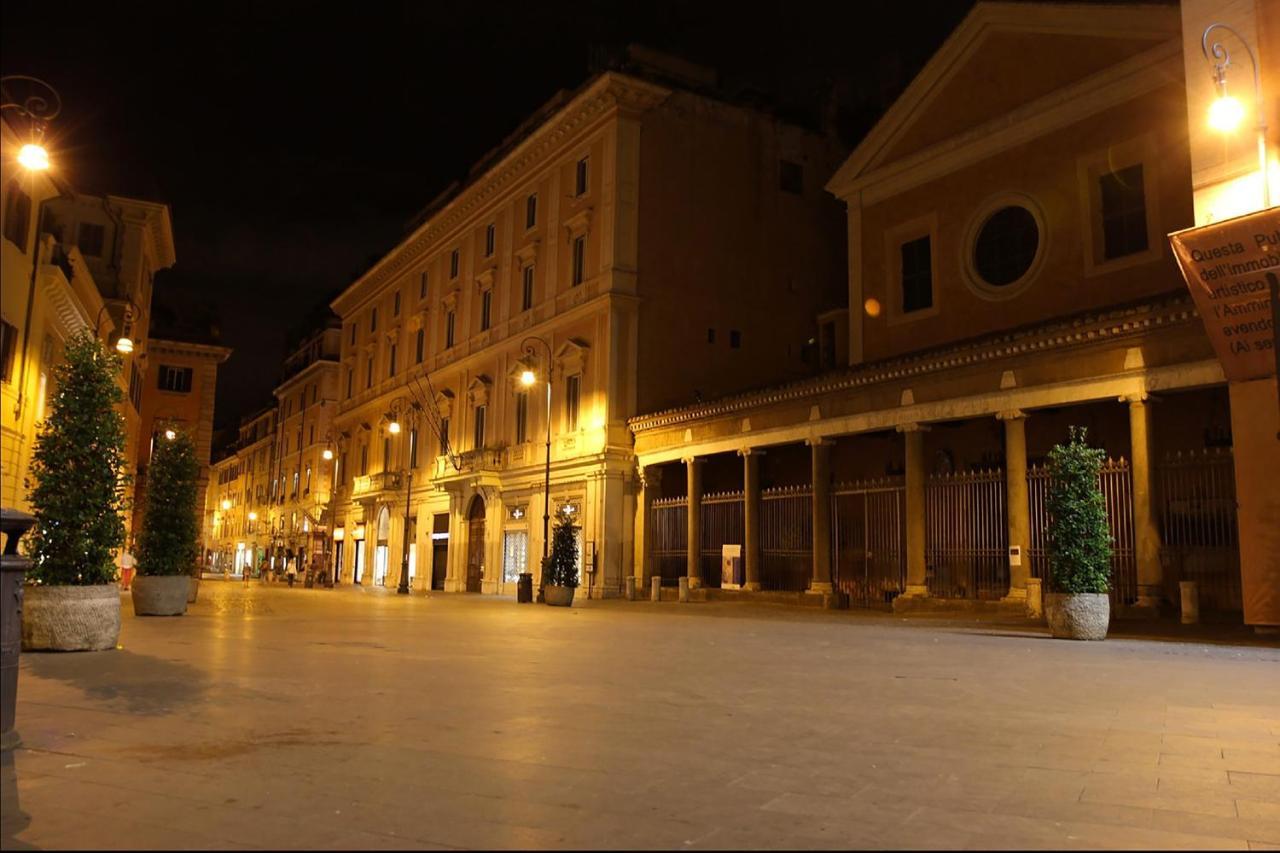 Relais San Lorenzo In Lucina Rome Exterior photo